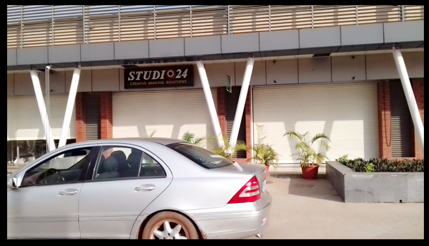 AFRICAN FASHION STYLE MAGAZINE - STUDIO 24 NIGERIA OUTLET - DN AFRICA