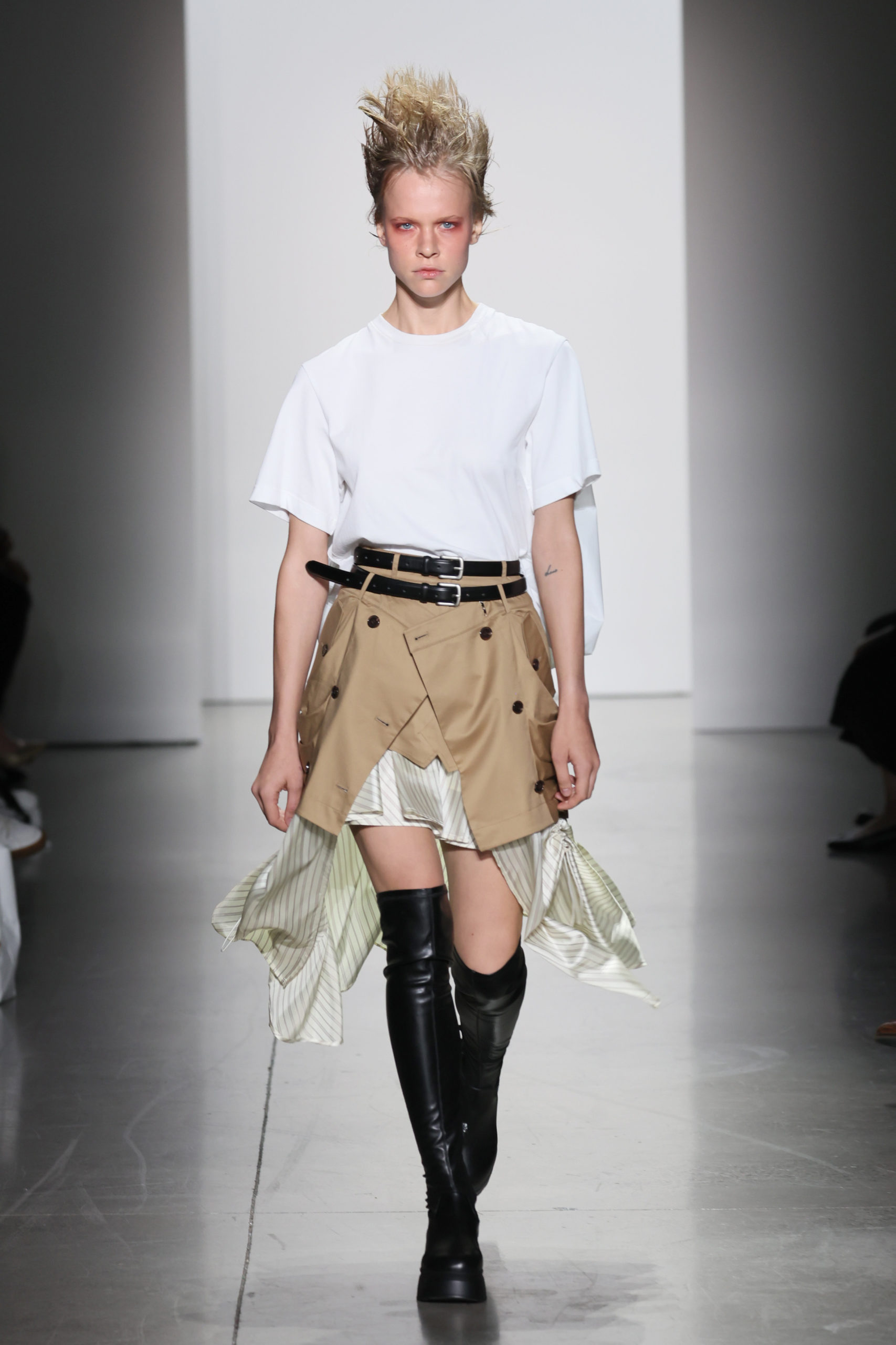 NEW YORK, NEW YORK - SEPTEMBER 13: A model walks the runway for BESFXXK during the Concept Korea Spring/Summer 2023 fashion show during September 2022 New York Fashion Week: The Shows at Gallery at Spring Studios on September 13, 2022 in New York City. (Photo by Dia Dipasupil/Getty Images for Concept Korea) - DN-AFRICA Media Partner - PR Totem Fashion