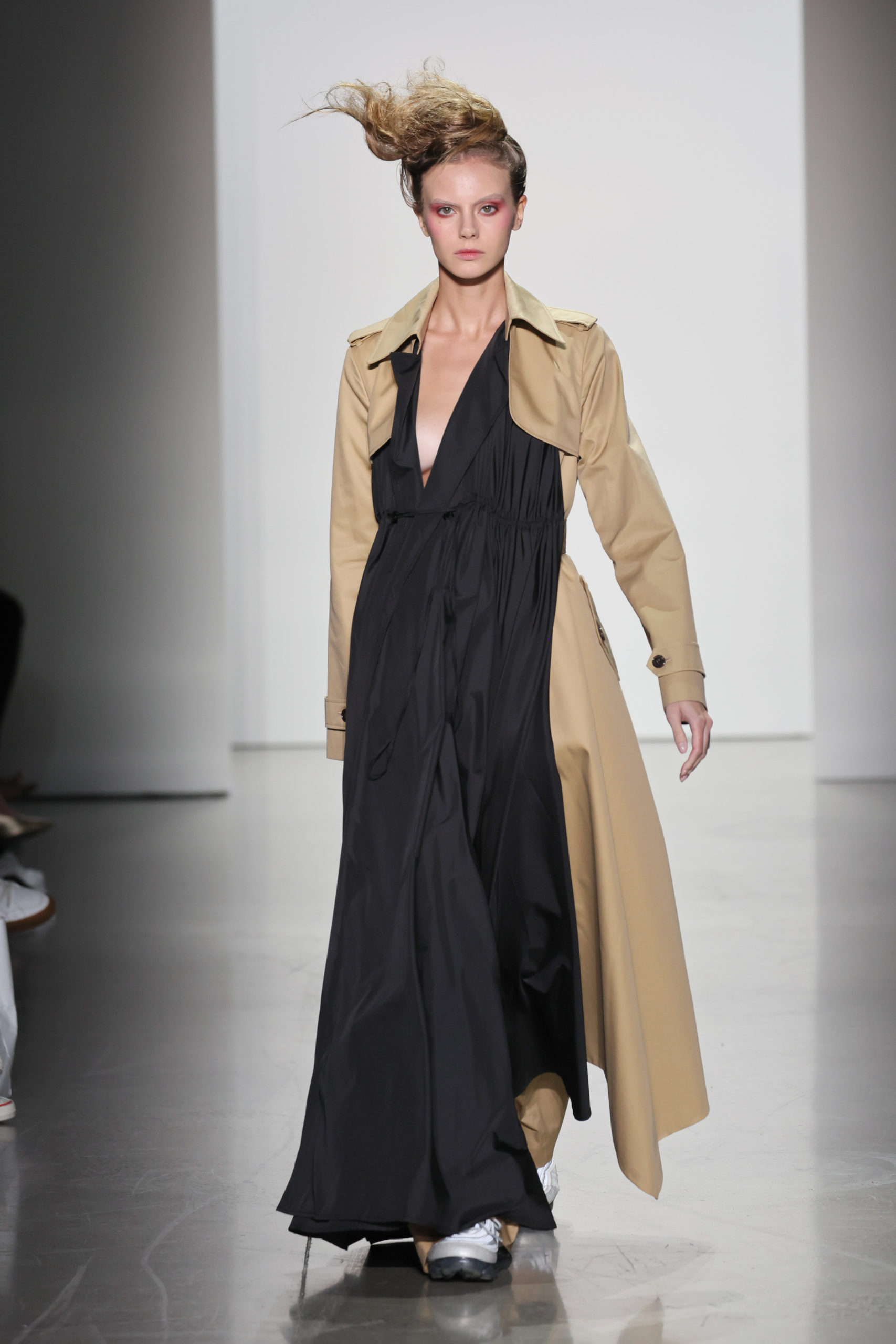 NEW YORK, NEW YORK - SEPTEMBER 13: A model walks the runway for BESFXXK during the Concept Korea Spring/Summer 2023 fashion show during September 2022 New York Fashion Week: The Shows at Gallery at Spring Studios on September 13, 2022 in New York City. (Photo by Dia Dipasupil/Getty Images for Concept Korea) - DN-AFRICA Media Partner - PR Totem Fashion