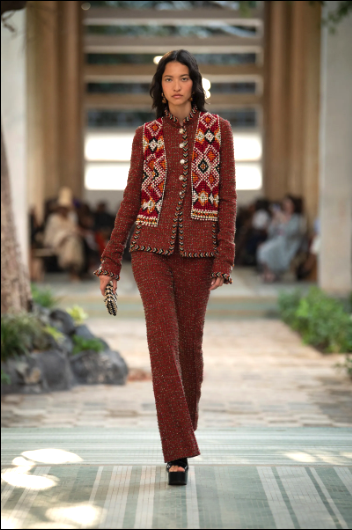 CHANEL - DAKAR FASHION SHOW -Métiers d'art 2022/23  - LOOK 10