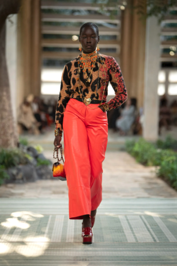 CHANEL - DAKAR FASHION SHOW -Métiers d'art 2022/23  - LOOK 21