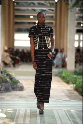 CHANEL - DAKAR FASHION SHOW -Métiers d'art 2022/23  - LOOK 27