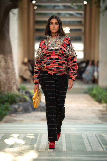 CHANEL - DAKAR FASHION SHOW -Métiers d'art 2022/23  - LOOK 29