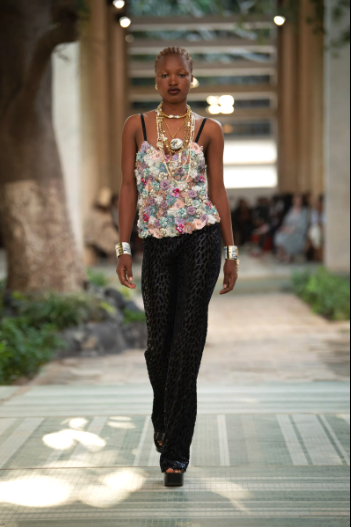 CHANEL - DAKAR FASHION SHOW -Métiers d'art 2022/23  - LOOK 30