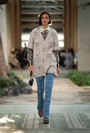 CHANEL - DAKAR FASHION SHOW -Métiers d'art 2022-23  - LOOK 35