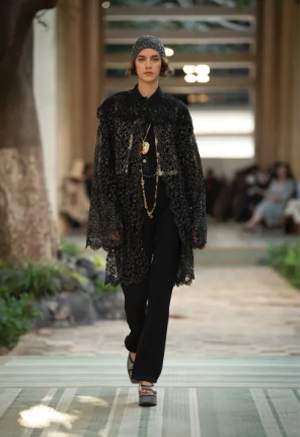 CHANEL - DAKAR FASHION SHOW -Métiers d'art 2022-23  - LOOK 40