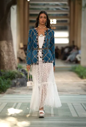 CHANEL - DAKAR FASHION SHOW -Métiers d'art 2022-23  - LOOK 45