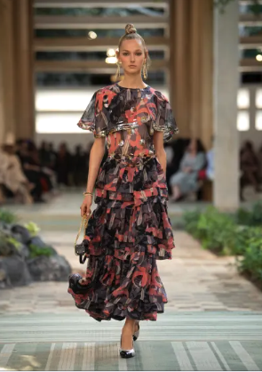 CHANEL - DAKAR FASHION SHOW -Métiers d'art 2022-23  - LOOK 47