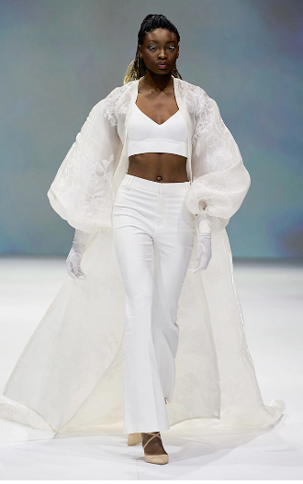 Michael Cinco - Spring Summer-2023 - Dubai Fashion Week by Arab Fashion Council - LOOK-5