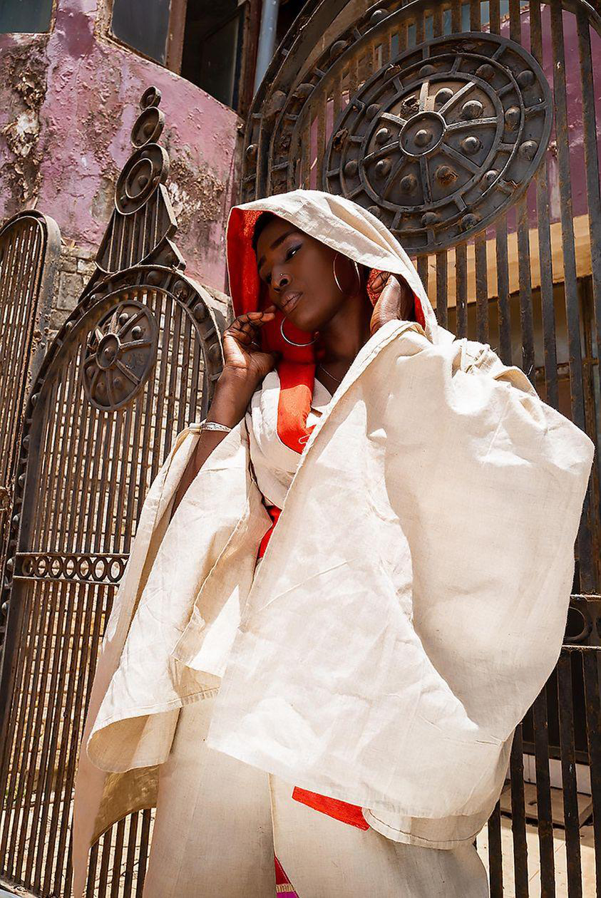 NOGAYE-FALL-NF-DESIGN-3RD -COLLECTION-BOUR-AK-LINGUERE-MEANING-THE-KING-AND-THE-QUEEN-Pierre-de-PEROUGES-Photograph-DN-AFRICA-MEDIA-PARTNER-LOOK-1