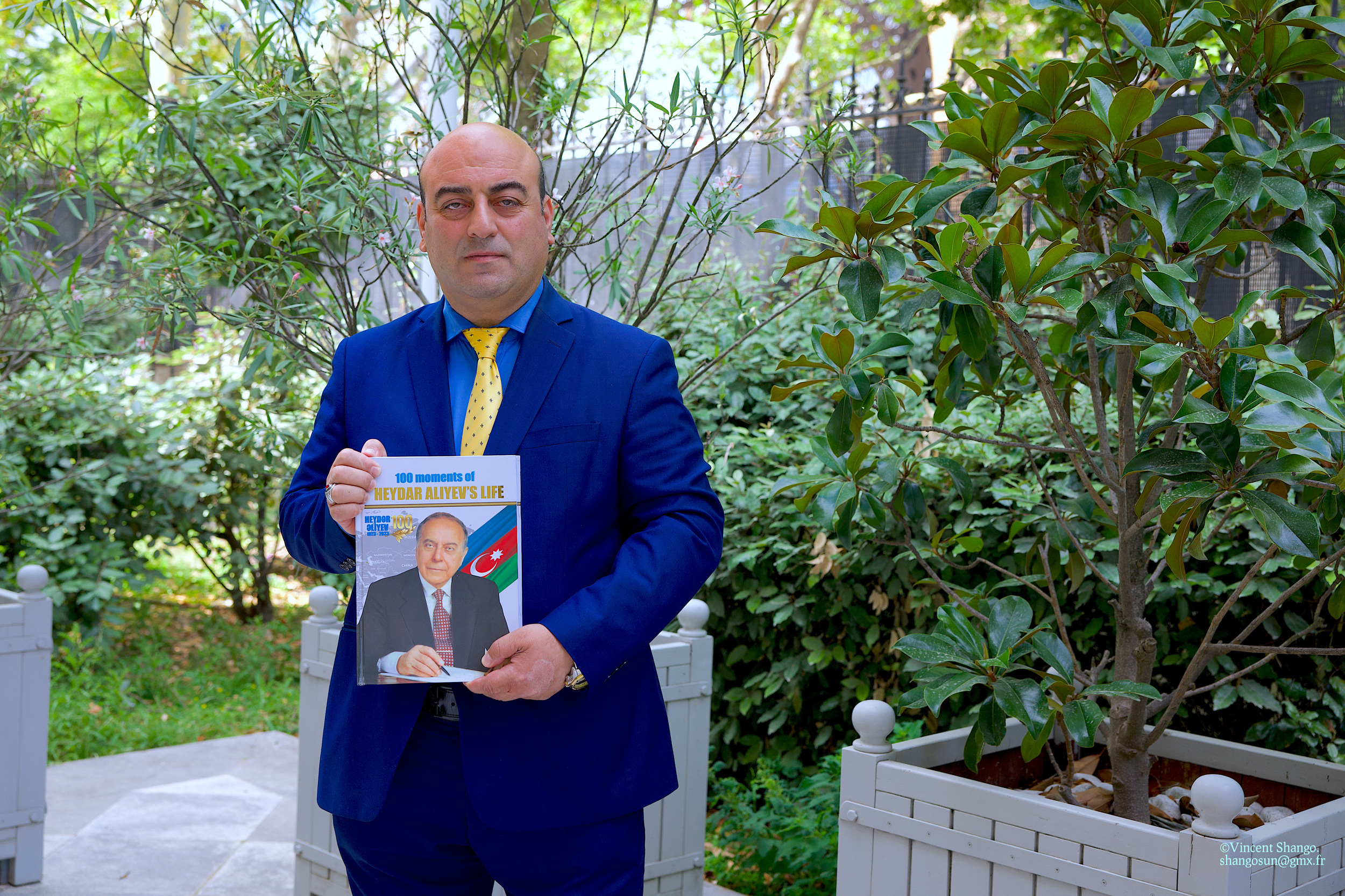 Paris hosts presentation-of 100 Moments of Heydar Aliyev’s - Life book - Ayaz Gojayev, Chargé d'Affaires of the Embassy of Azerbaijan - Emin Nasirli  the Author and editor of Mon Azerbaïdjan Magazine