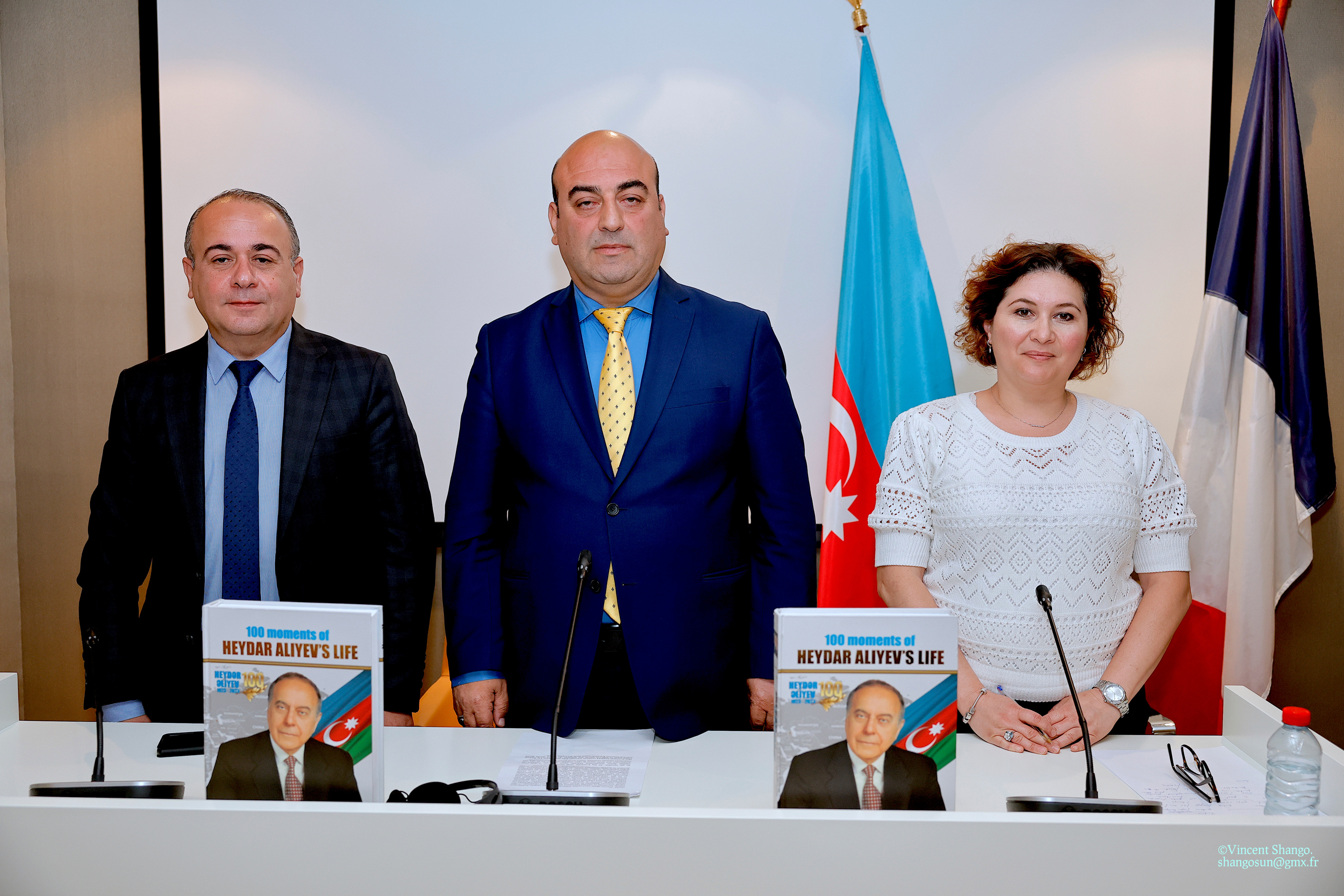 Paris hosts presentation-of 100 Moments of Heydar Aliyev’s - Life book -Ayaz Gojayev, Chargé d'Affaires of the Embassy of Azerbaijan- Emin Nasirli - the-Author and editor of Mon Azerbaïdjan Magazine -Aytan-Mouradova vice-president of the Association Dialogue France Azerbaìdjan -Nigar Vekilova, translator