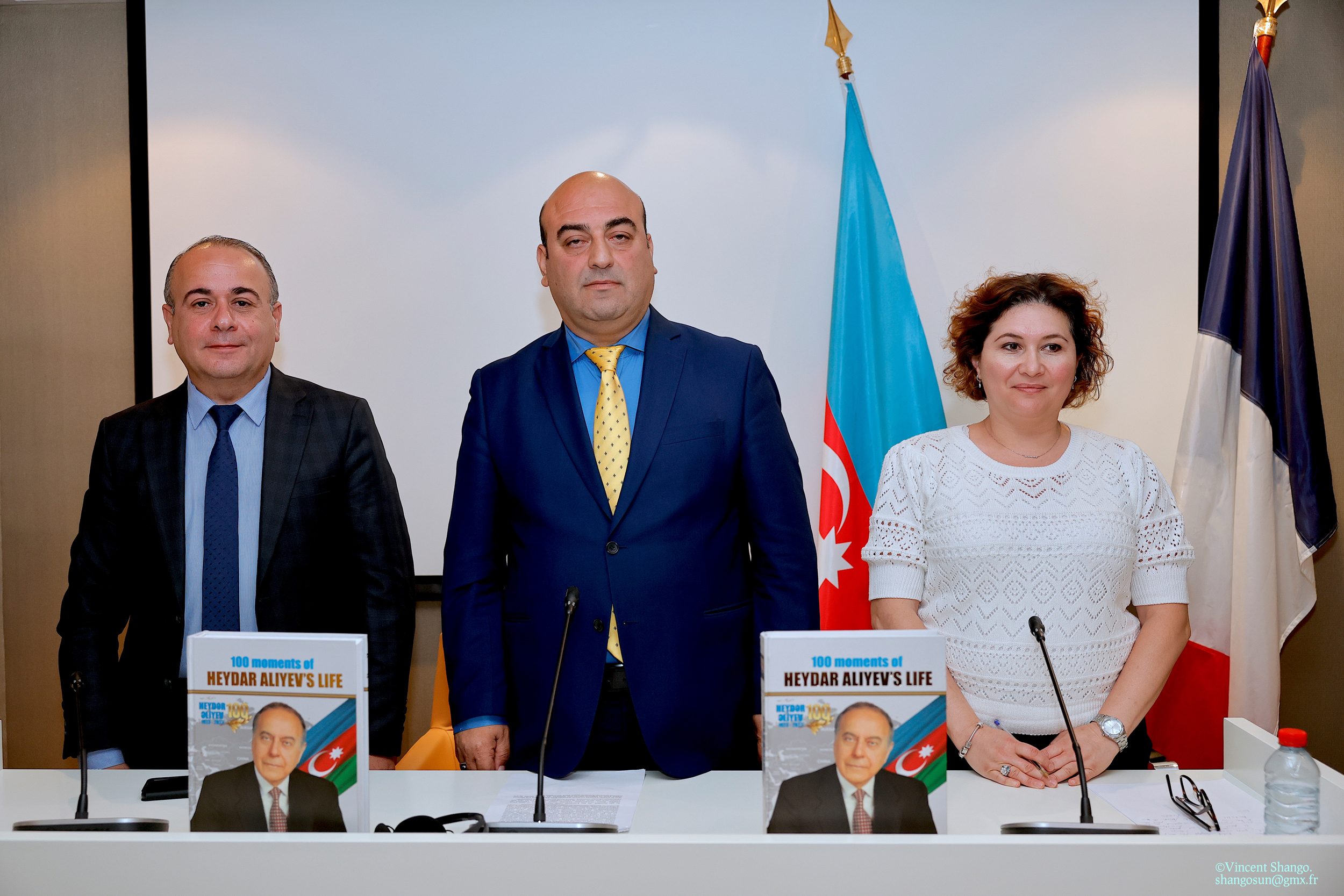 Paris hosts presentation-of 100 Moments of Heydar Aliyev’s - Life book -Ayaz Gojayev, Chargé d'Affaires of the Embassy of Azerbaijan- Emin Nasirli - the-Author and editor of Mon Azerbaïdjan Magazine -Aytan-Mouradova vice-president of the Association Dialogue France Azerbaìdjan -Nigar Vekilova, translator