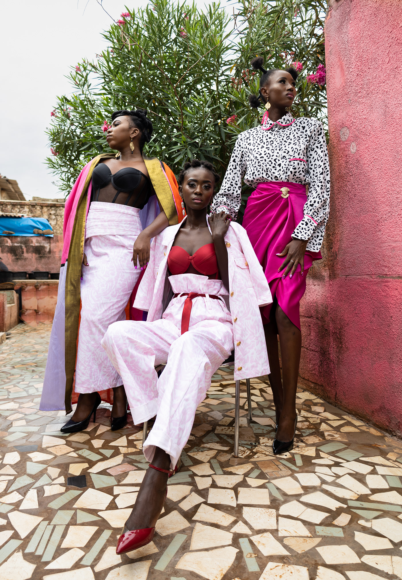 OOctobre Rose 2022 - Talented Marina Boucal - International Model from Senegal in-company of-Bella Penda and Jess-Tovignon - Picture by Khaled Fhemy Mamah - Design carefully crafted by Romzy Studio