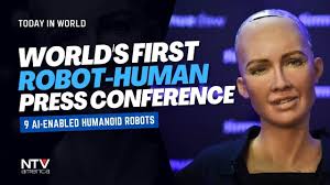 WORLD'S FIRST ROBOT-HUMAN PRESS CONFERENCE