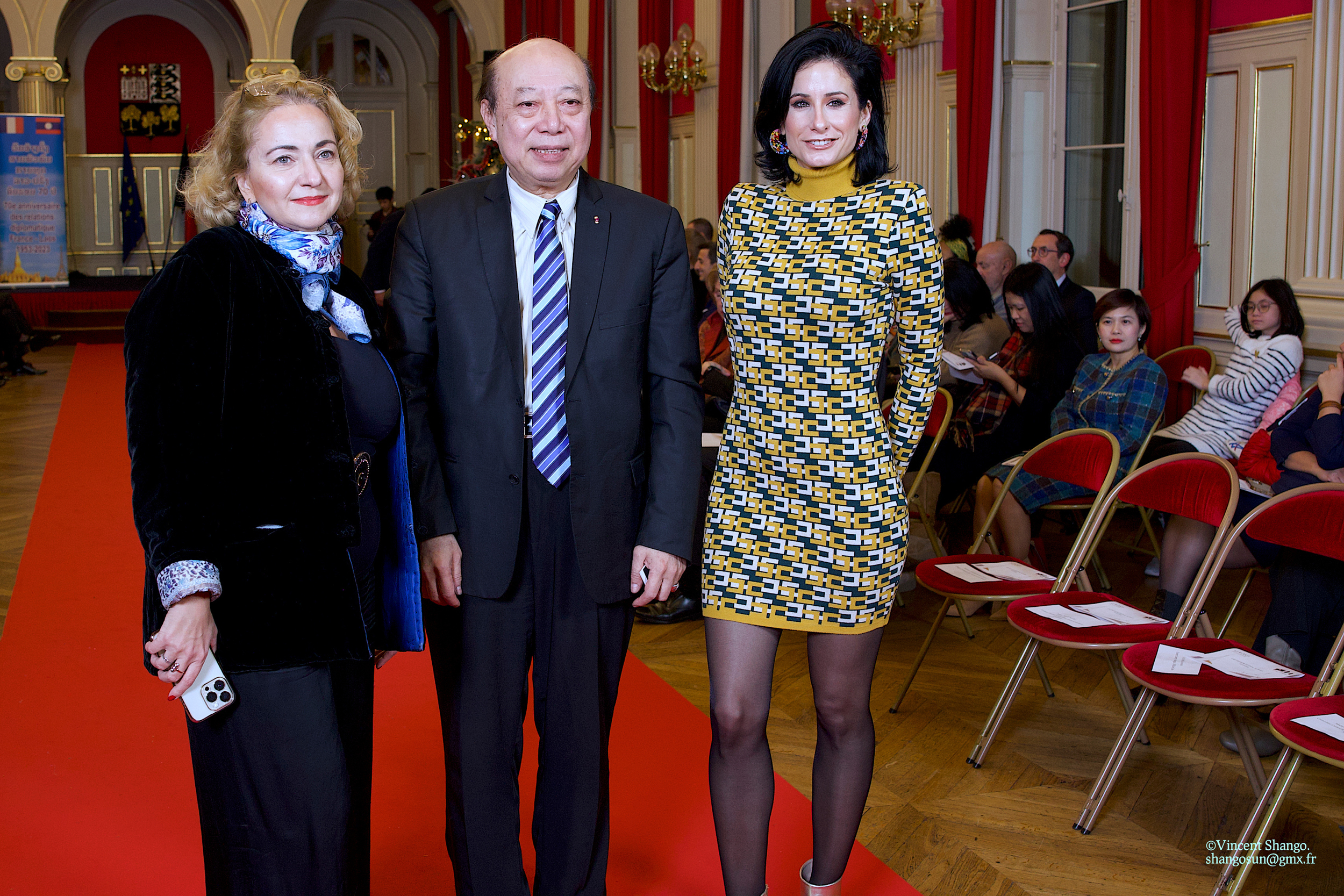 LAO-Fashion-Week.-2023-Lao-Fashion-Festival-in-Paris - Photographe Vincent SHANGO - Cameraman Charles JACKOTIN