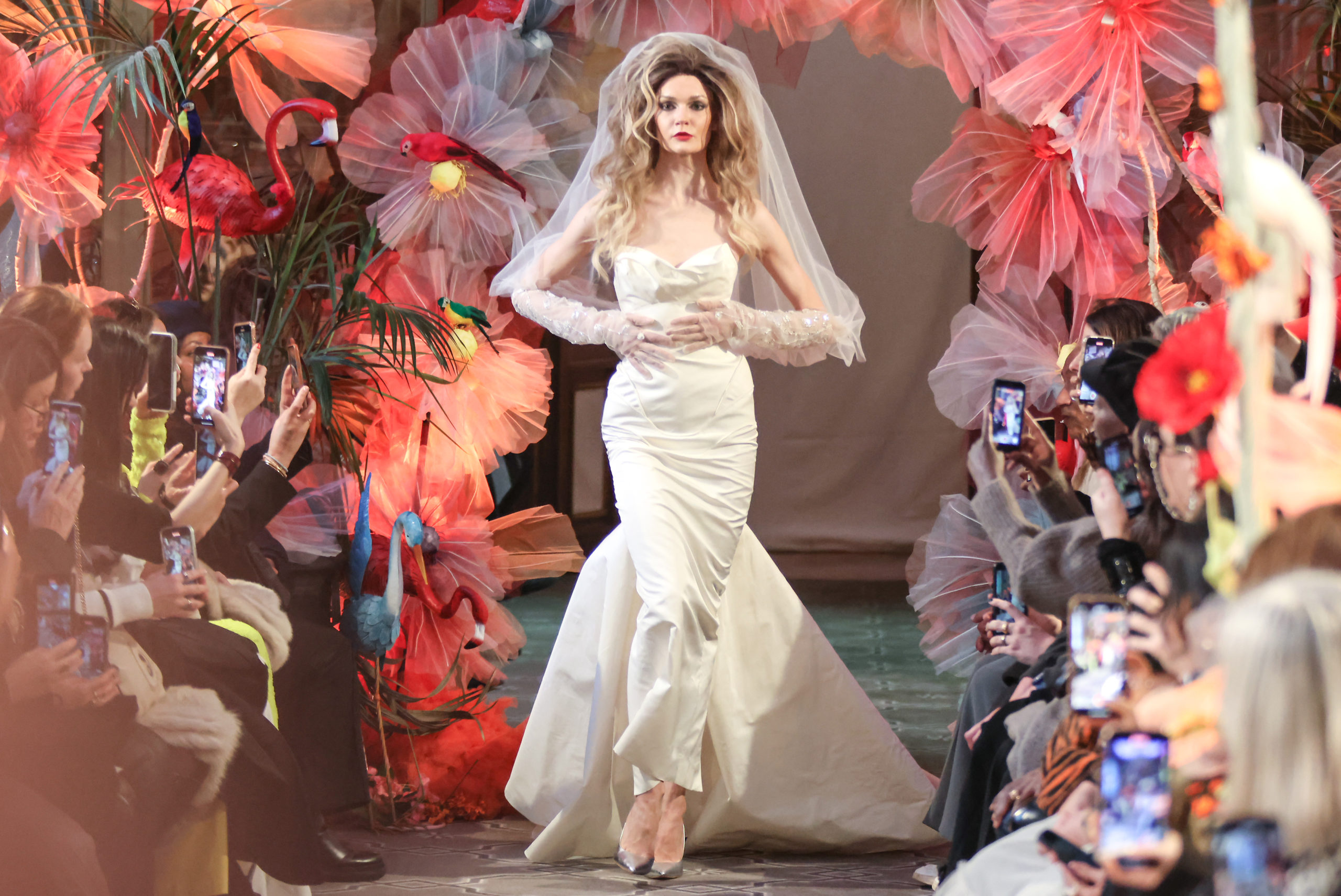 LENA ERZIAK SS24 2024 Couture Collection - Les Jardins de Luisa Casati PFW SS24 2Z7A5423