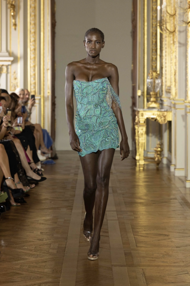 FEUZA DIOUF FOR TONY WARD - PARIS HAUTE COUTURE - FALL 2022 - FHCM OFFICIAL CALENDAR