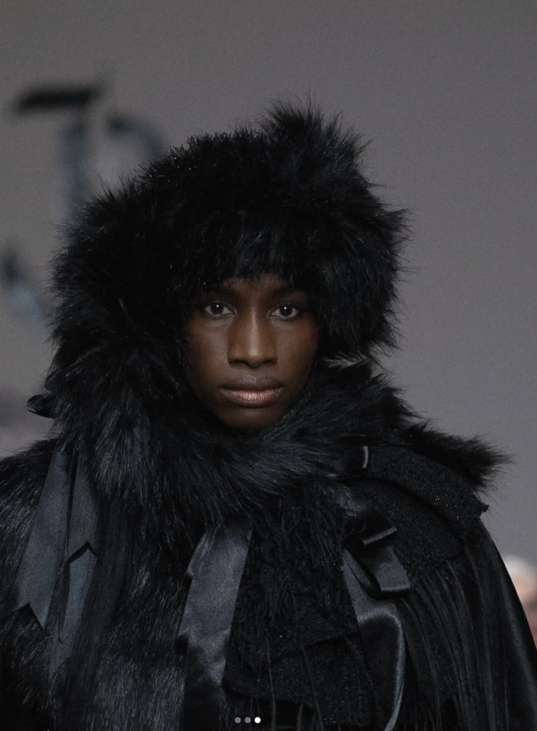 Feuza Diouf Shines at Paris Fashion Week: Jérôme Blin's SS25 'Emergence' Collection"- Ensemble OPULENCE