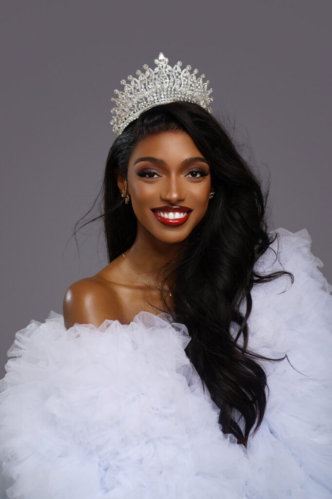 AFRICA FASHION STYLE 2490X3508 DN-AFRICA – COVER – NUMBER 364 – AUGUST 25 2025 – Tiguidanke  BERETE, represents Miss Universe GUINEE 2026 74 Edition